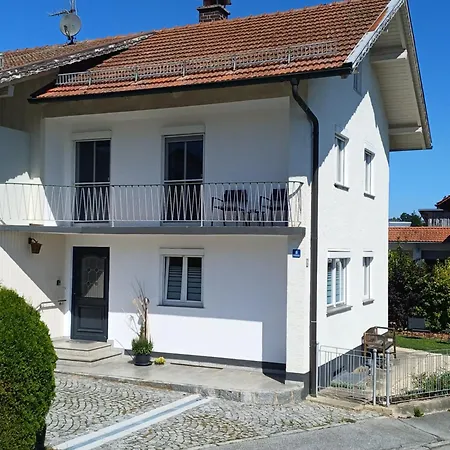 Meyer Neukirchen vorm Wald